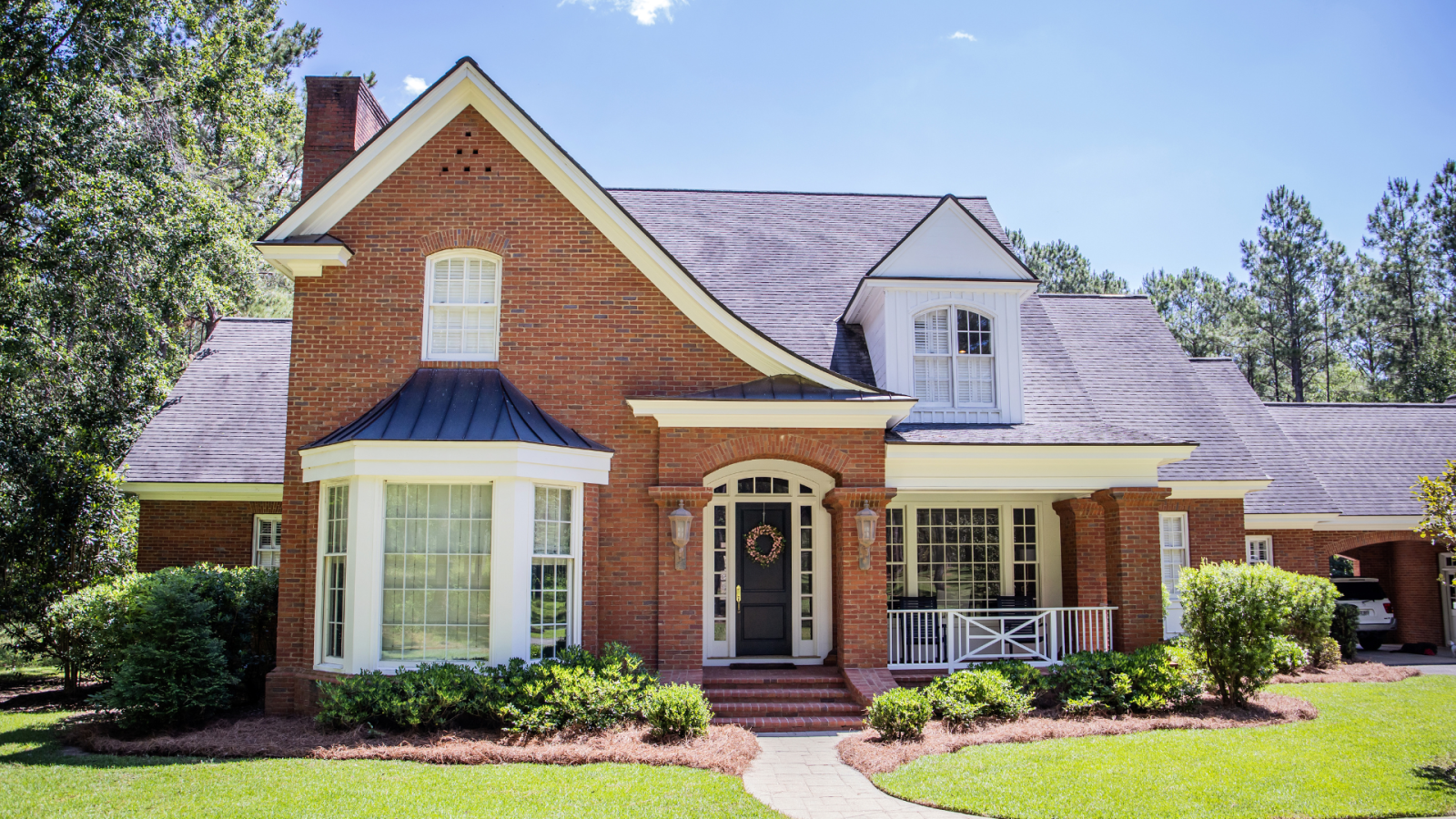 A home built of white bricks