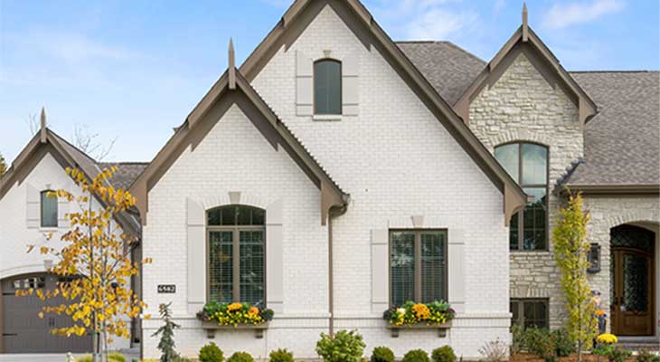 A home built of white bricks