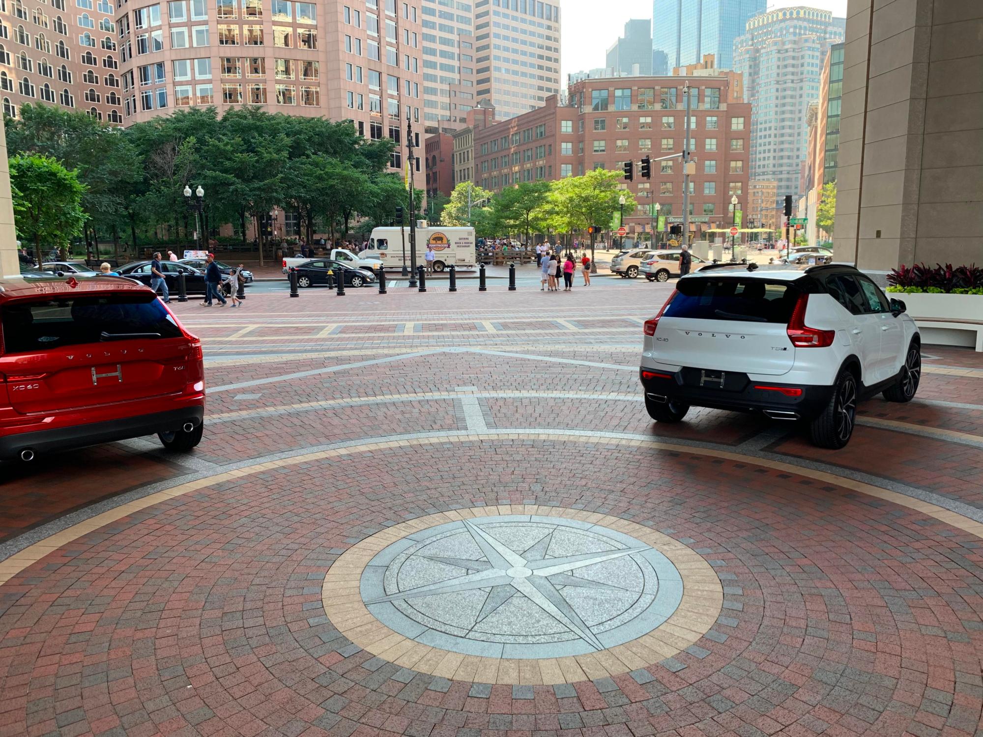 Image of the brick walkway at Rowes Wharf Hotel