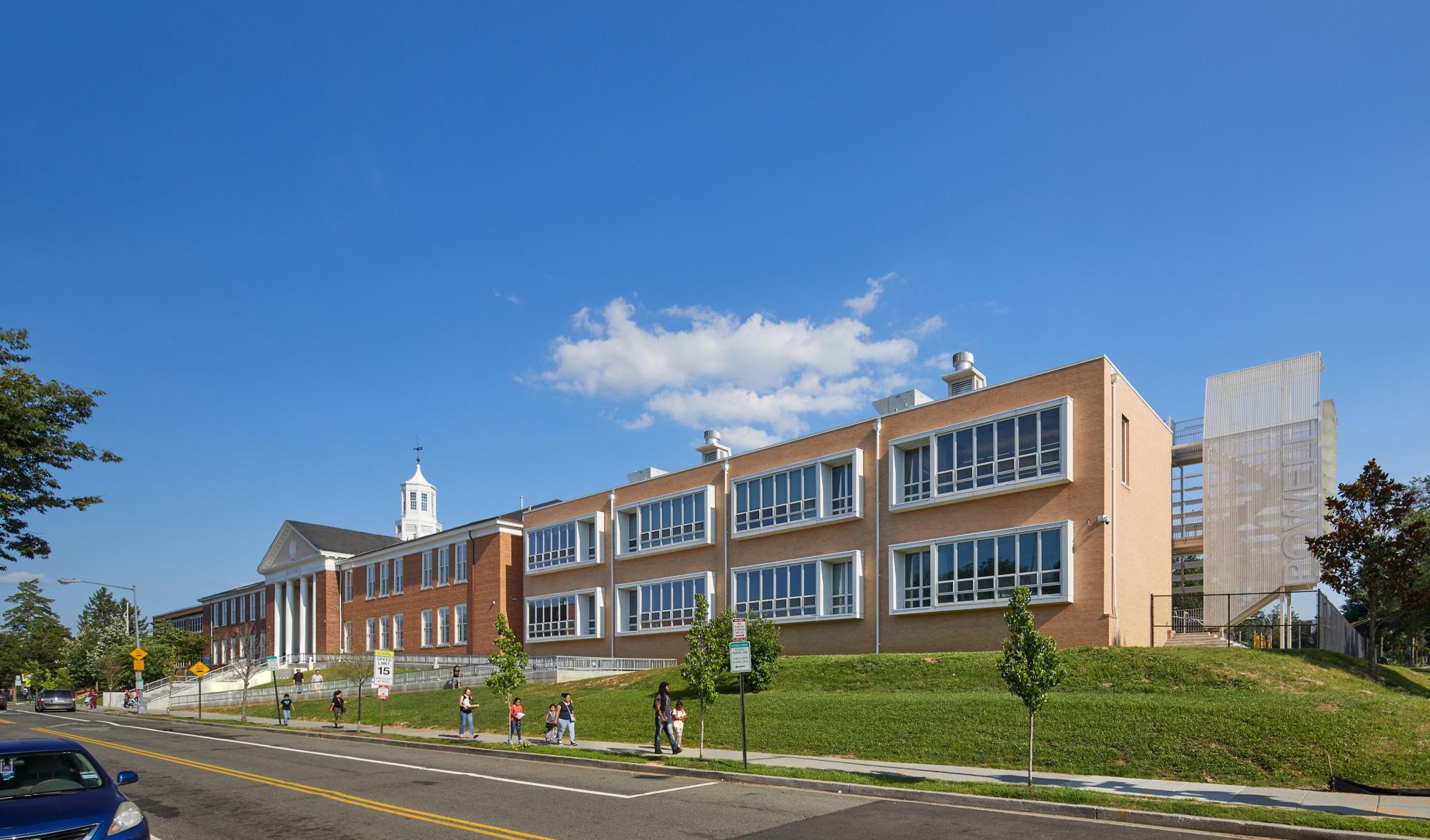 The outside of Powell Elementary School